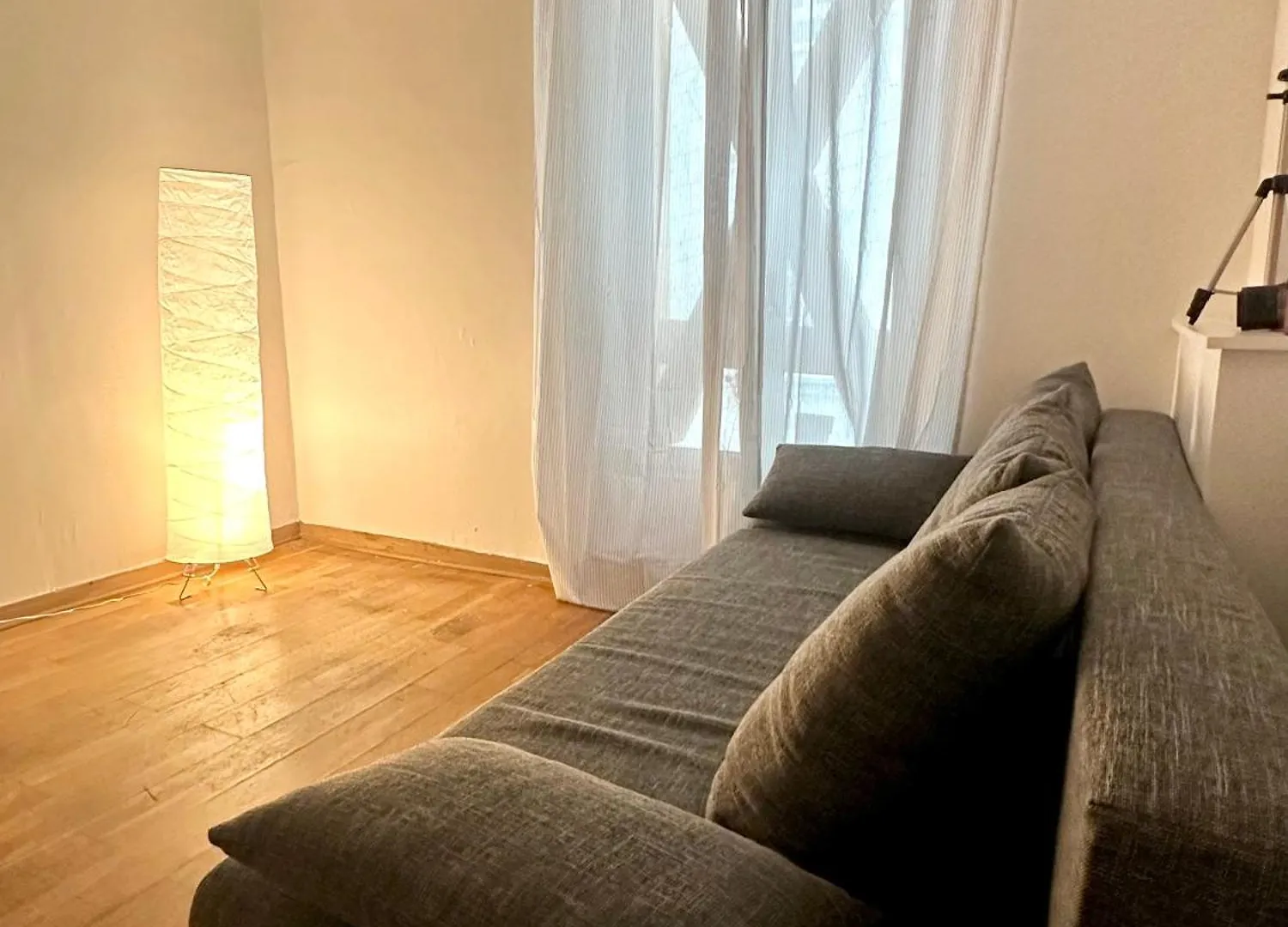 Apartment Bel Appartement Pres De La Place De La Republique Paris France